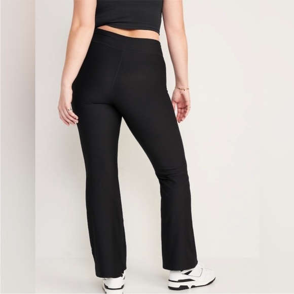 NWT! Black Extra High-Waisted PowerSoft Rib-Knit Flare Pants 🏋️💎 - Picture 6 of 11